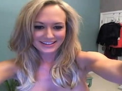 Gros seins, Plantureuse, Masturbation, Maman, Solo, Jarretelles, Jouets, Webcam