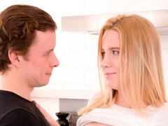 ブロンド, フェラチオ, チン, 手コキする, オマンコ, ストリッピング, ティーン, オッパイの