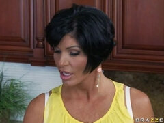 Gros seins, Noire, Sucer une bite, Queue, En levrette, Européenne, Doigter, Chatte