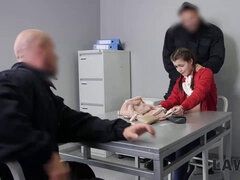 Sucer une bite, Hd, Prisonnier, Homme homme femme, Fils, Plan cul à trois, Serré, Uniforme