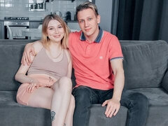 Grosser arsch, Grosser schwanz, Blasen, Paar, Natürlichen titten, Kurzes haar, Jungendliche (18+), Titten