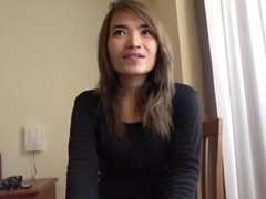 18 ans, Sucer une bite, Mignonne, En levrette, Petite femme, Pov, Thaïlandaise, Nénés