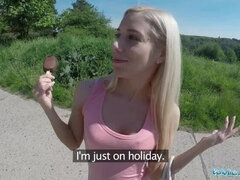 Blonde, Sucer une bite, Tir de sperme, Hd, De plein air, Pov, Public, Bizarre