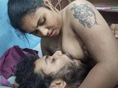 Asombroso, Anal, Tetas grandes, Morena, Penetracion con dedos, Pajear, Indio, Puta