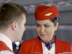 Leie, Blasen, Spermaladung, Orgie, Weibliche ejakulation, Stewardess, Jungendliche (18+), Titten