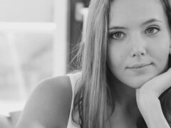 18 jaar, Blond, Schattig, Lesbisch, Masturbatie, Klein, Slet, Nat