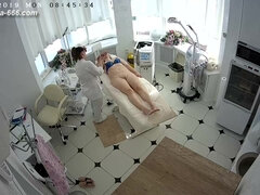 Blonde, Plantureuse, Fétiche des pieds, Fait maison, Nue  à poil, Seins naturels, Espionne, Nénés
