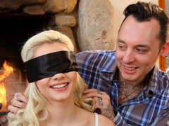 Blonde, Sucer une bite, Frère, En levrette, Domination, Fétiche, Adolescente, Nénés