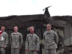 Armee, Blasen, Schwul, Gruppe, Handjob, Muskel, Orgie, Uniform