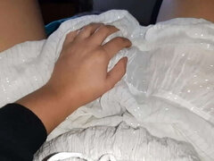 Morena, Hembra, Casero, Lesbiana, Lamidas, Orgasmo, Tímido, Falda