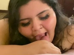 Belle grosse femme bgf, Sucer une bite, Rondelette, Tir de sperme, Grosse, Branlette thaïlandaise, Léchez, Suçant