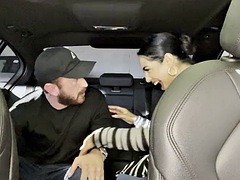 Grosser schwanz, Auto, Besamung, Hausfrau, Latina, Pumpe, Muschi, Ehefrau