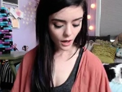 Amateur, Sucer une bite, Brunette brune, Softcore, Solo, Nénés, Webcam