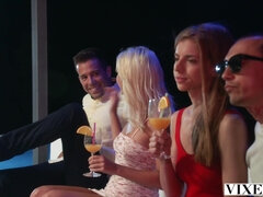 Rubia, Mamada, Ffm, Tetas naturales, Al aire libre, Coño, Montar, Afeitado