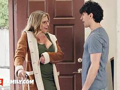Accident, Blonde, Sucer une bite, Hard, Masturbation, Mère que j'aimerais baiser, Nénés, Vierge
