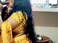 18 ans, Amateur, Cul à la bouche, Tante, Tir de sperme, Fait maison, Indienne, Cuisine