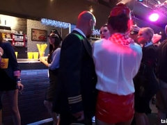 Blasen, Bekleidet, Tanzen, Interrassisch, Lesbisch, Muschi, Ablutschen, Uniform