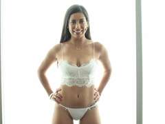 En tercera dimension, Tetas grandes, Tetona, Pov, Adolescente