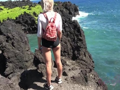 Playa, Rubia, Penetracion con dedos, Masturbacion con pies, Aceite, Al aire libre, Pov, Mojado