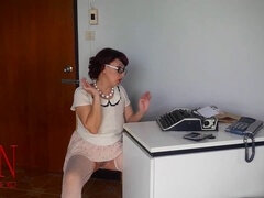 Americano, Nylon, Secretaria, Medias largas, Chupando, Tetas, Bajo la falda, Voyeur