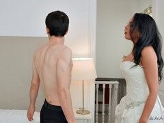 Dormitorio, Tetas grandes, Mamada, Novia, Pajear, Besar, Lencería, Medias largas