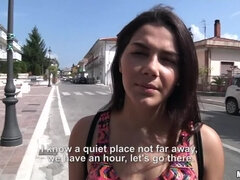 Grosse titten, Braunhaarige, Italienisch, Natürlichen titten, Pov, Öffentlich, Muschi, Spanner