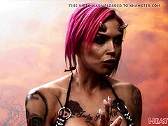 Nana, Plantureuse, Le plan cul à quatre, Gothique