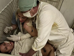 Sucer une bite, Gorge profonde, Médecin, Fétiche, Hard, Mère que j'aimerais baiser, Infirmière, Plan cul à trois