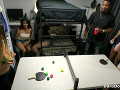 Черные, Блондинки, Колледж, Общежитие, Сперма на лице, Очки, Группа, Вечеринка