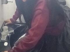 18 ans, Amateur, Salle de bains, Mignonne, Fait maison, Petite femme, Adolescente, Uniforme