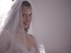 Sucer une bite, En gros plan de très près, Éjaculer dans la bouche, Doigter, Lingerie, Réalité, Jarretelles, Mariage