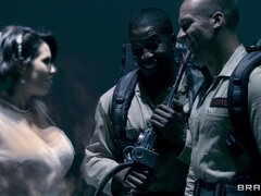 Nana, Gros seins, Double pénétration, Groupe, Hard, Hd, Interracial, Nénés