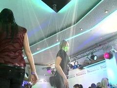 Amateur, Cul, Gros cul, Gros seins, Ivre, Lesbienne, Mère que j'aimerais baiser, Orgie