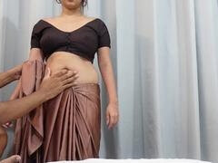 18 ans, Gros cul, Grosse bite, Collège université, Branlette thaïlandaise, Femme au foyer, Indienne, Seins naturels