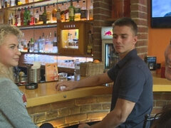 Amateur, Rubia, Mamada, Cuadrupleta, Pajear, Al aire libre, Pov, Público