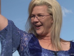 Moeder die ik wil neuken