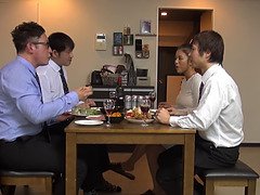 Asiatisch, Schönheit, Braunhaarige, Gehörnter ehemann, Gruppe, Hd, Masturbation, Muschi