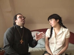 Anal, Brunette brune, En levrette, Faciale, Douleur, Pute, Adolescente, Nénés