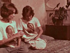 Braunhaarige, Hardcore, Lesbisch, Titten, Spielzeuge, Zwillinge, Vibrator, Vintage