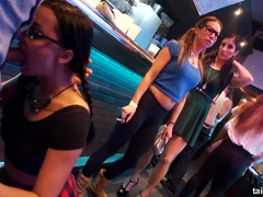 Habillées, Poupée, Interracial, Lesbienne, Actrice du porno, Élève, Suçant, Mouillée