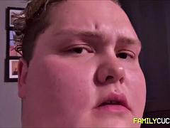 Dingue, Famille, Fétiche, Mère que j'aimerais baiser