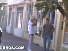 Blonde, Bus, Film complet, Marrant, Énorme, Mère que j'aimerais baiser, Maman, Jarretelles