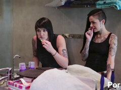 Emo jongen, Vingeren, Lesbisch, Trio