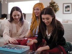 Grote mammen, Blond, Rondborstig, Lesbisch, Likken, Kut duiken, Mager, Trio