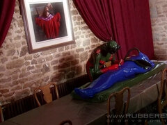 Kont, Fetisj, Handbeurt, Hardcore, Latex, Rubebrstof, Spuiten, Voorbinddildo