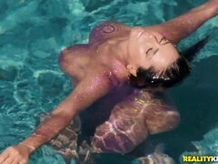 Rose had Glitter in her Ass for at least a Week!