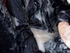 Sperma shot, Seksspeelgoed, Hardcore, Latex, Satijn, Roken, Zuigen, Tieten likken