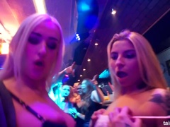 ブロンド, ダンス, ハードコア, 異人種間, オージー, 恥ずかしがりや, スインガー, 濡れ
