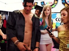 Сперма во рту, Член, Общежитие, Сперма на лице, Групповуха, Вечеринка, Наездница, Сиськи