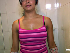 Morena, Corridas, Ébano, Corridas faciales, Penetracion con dedos, Coño, Tatuaje, Adolescente